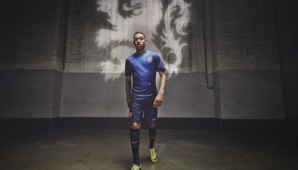 开云体育平台_皇马主场2-1力克阿拉维斯，姆巴佩与罗德里戈联袂闪耀助球队关键取胜