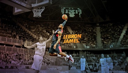 开云中国：终场哨声，主裁混乱执法中唯一的清醒时刻